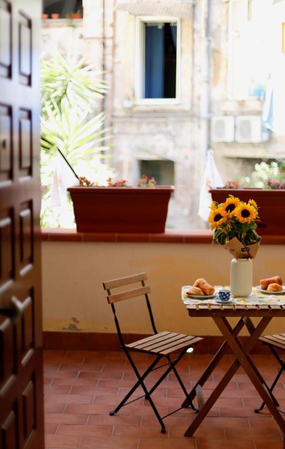 San Gregorio Apartment Наполи Екстериор снимка